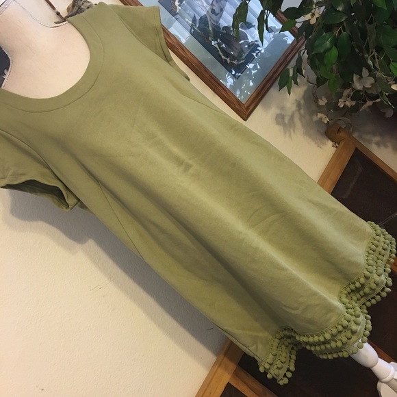 Isaac Mizrahi sage green Pom Pom hem tunic top - Picture 6 of 8